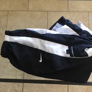 Nike joggers kids XL
